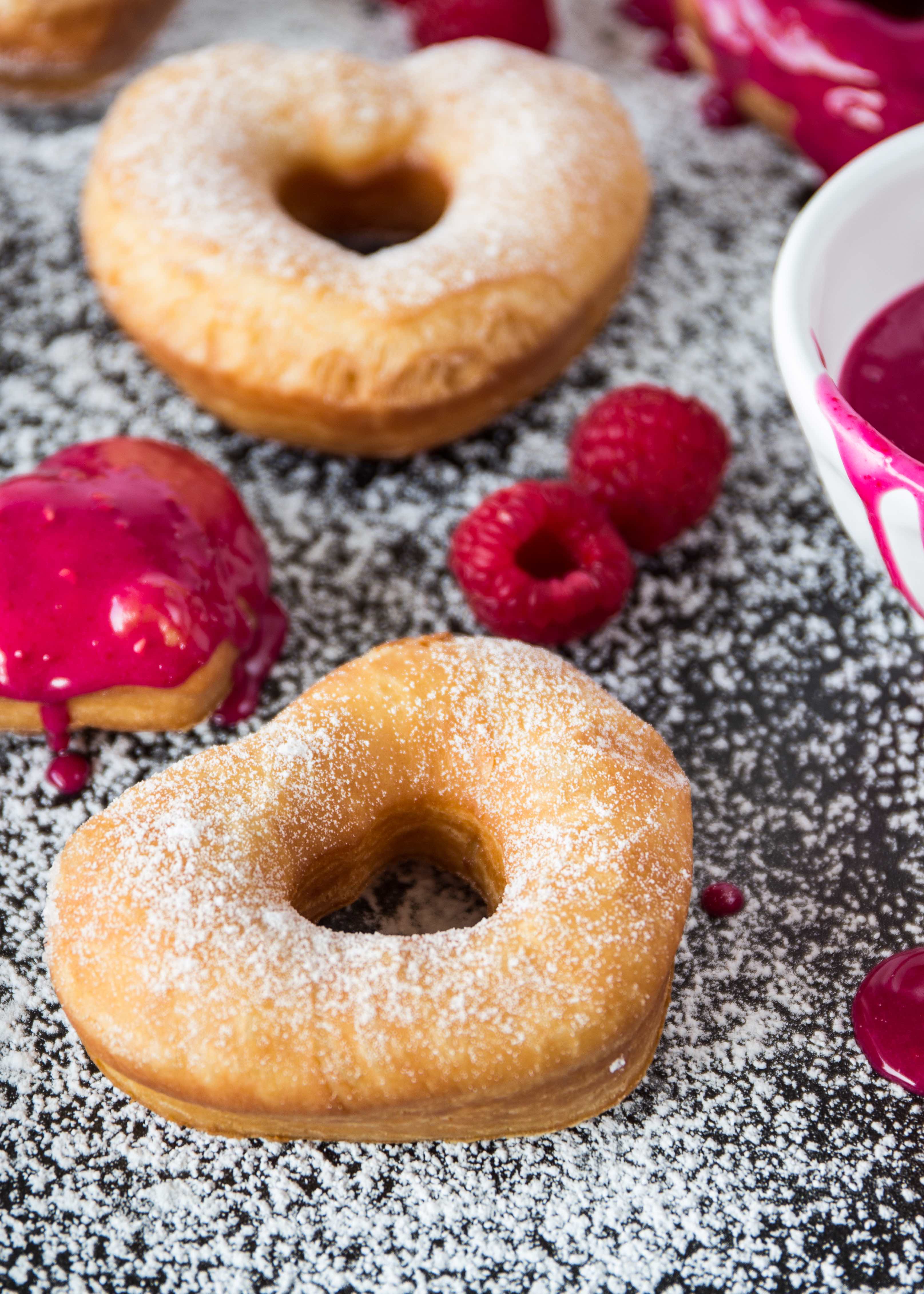 Herz-Donuts mit Himbeerglasur | Emma&amp;#39;s Lieblingsstücke