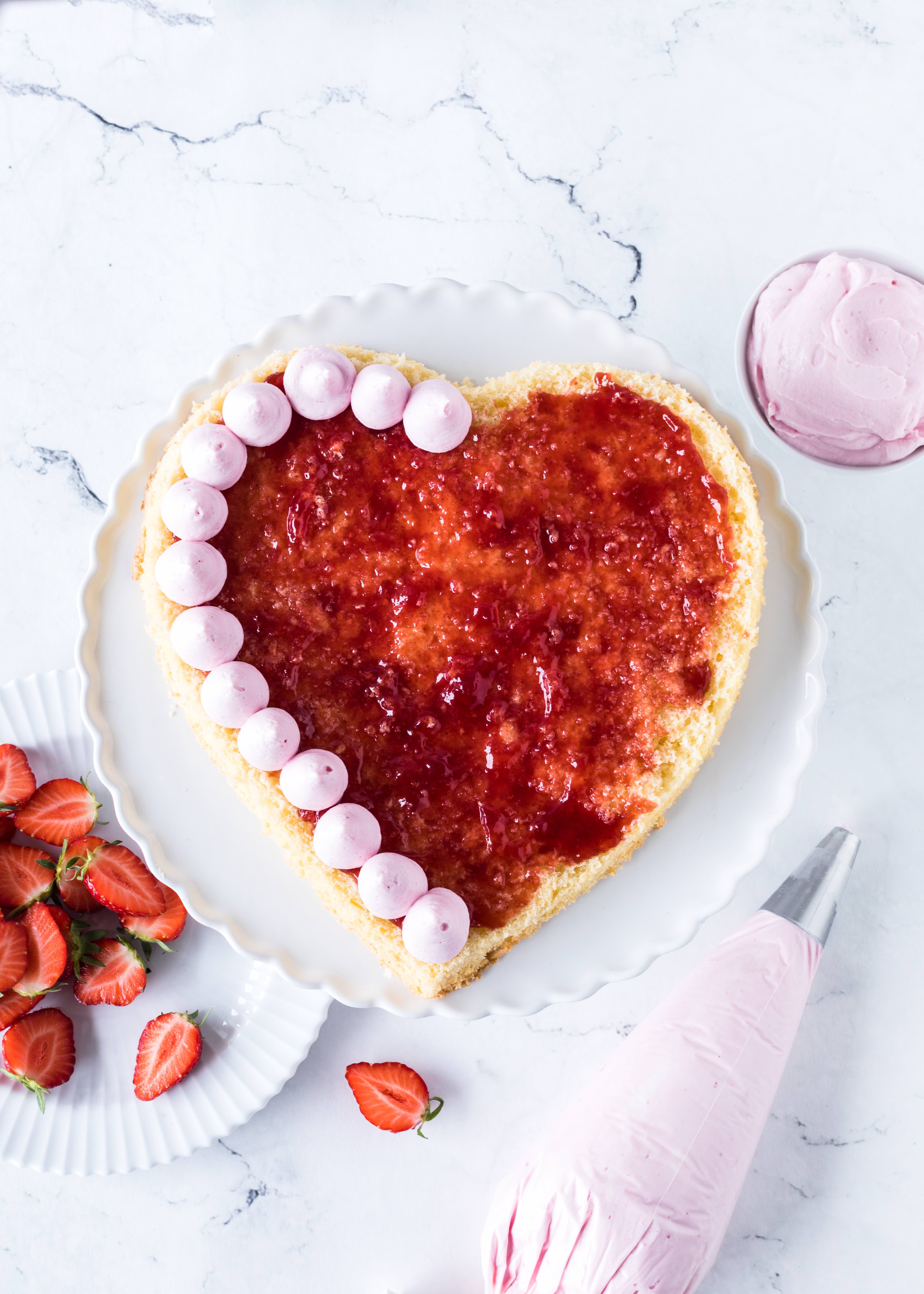 Erdbeer Herz Torte — Rezepte Suchen